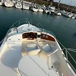 Vedette Cristal Prestige 32 Botel