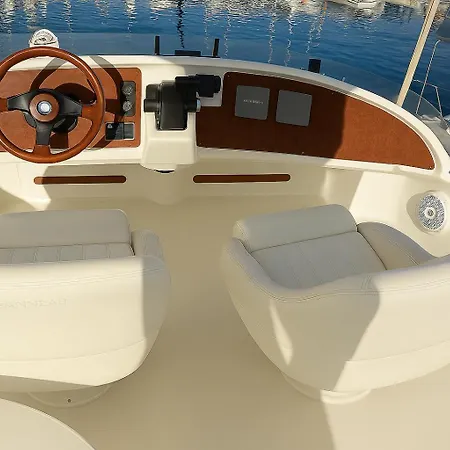 보트호텔 Vedette Cristal Prestige 32